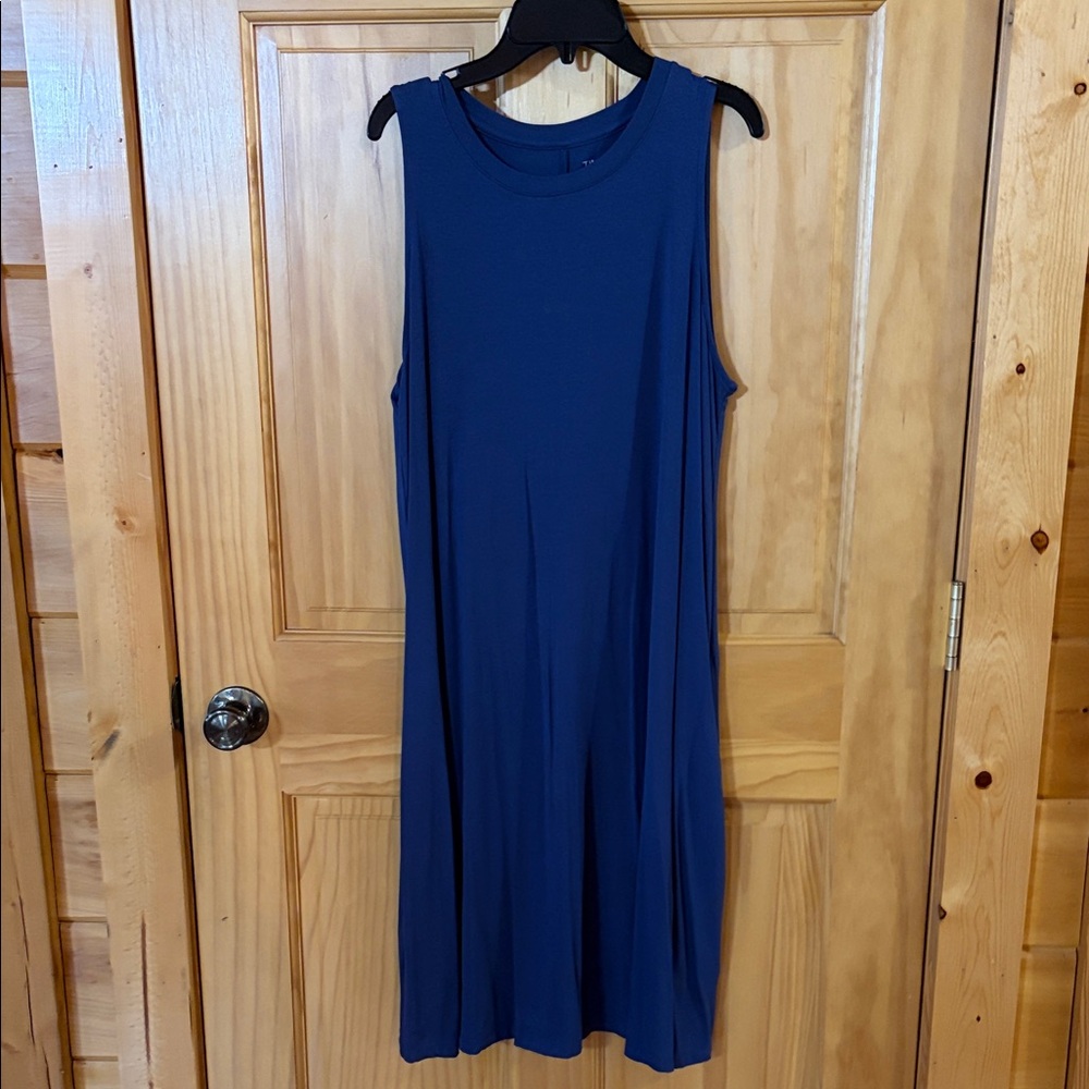 Time and Tru Sleeveless Midi Dress